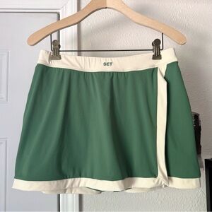 SET ACTIVE green cream athletic nylon skirt shorts skort